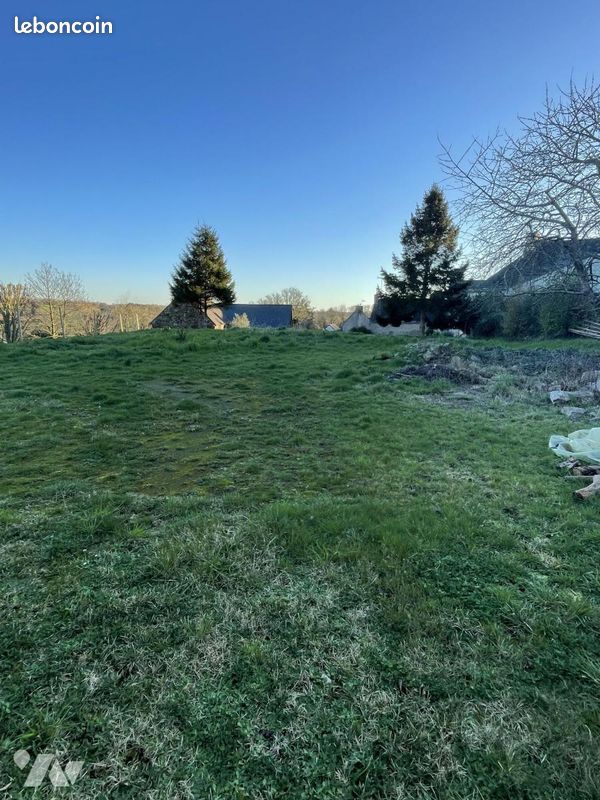 Terrain 970 m² · à Yvias · 970 m² · 68 250 €