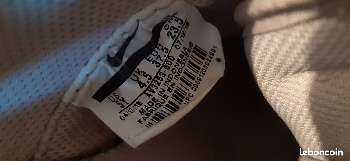 Moune : TENNIS NIKE en 37,5 (image 5)