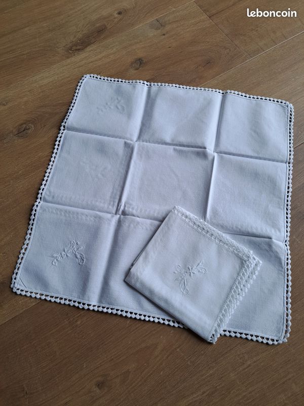 Grande nappe avec broderies + 12 serviettes (image 5)
