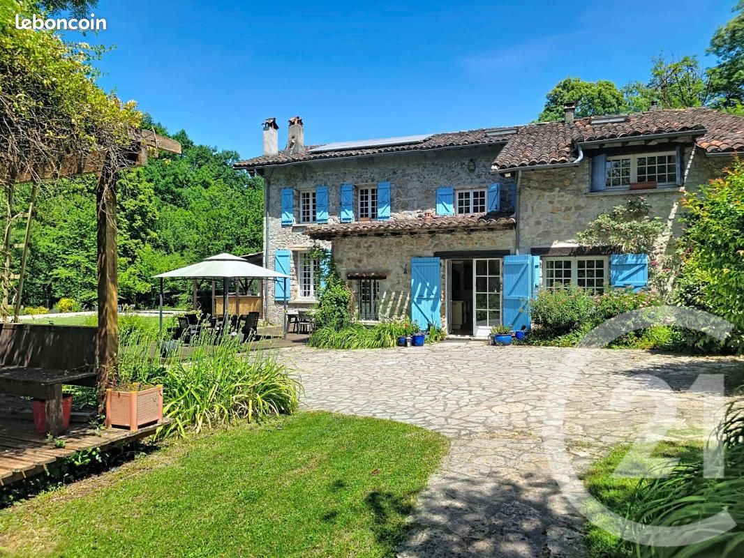 Maison 15 pièces 490 m² · à Durban-sur-Arize · 490 m² · 750 000 €
