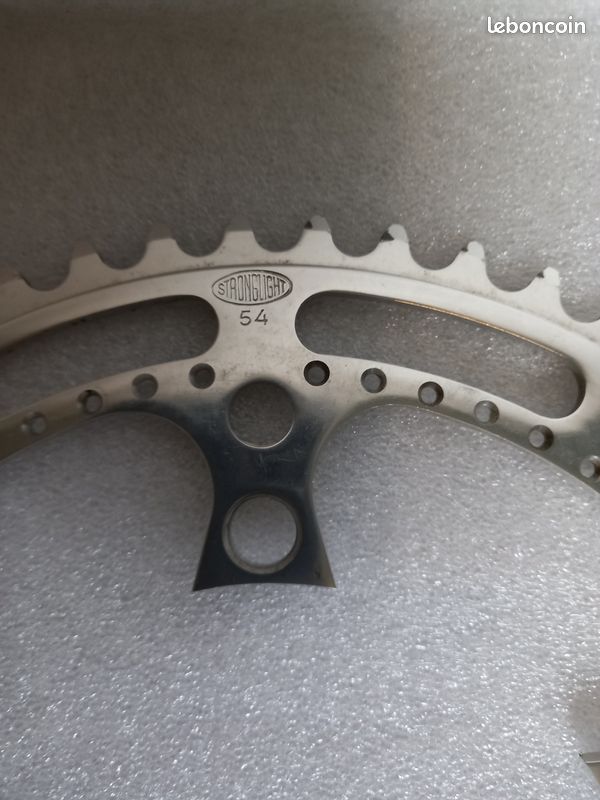 Plateau vélo STRONGLIGHT 54 DENTS - Équipements vélos