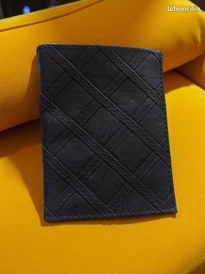Porte-monnaies Vintage en Cuir Marron | Accessoire Rétro pour Collectionneurs (image 1)