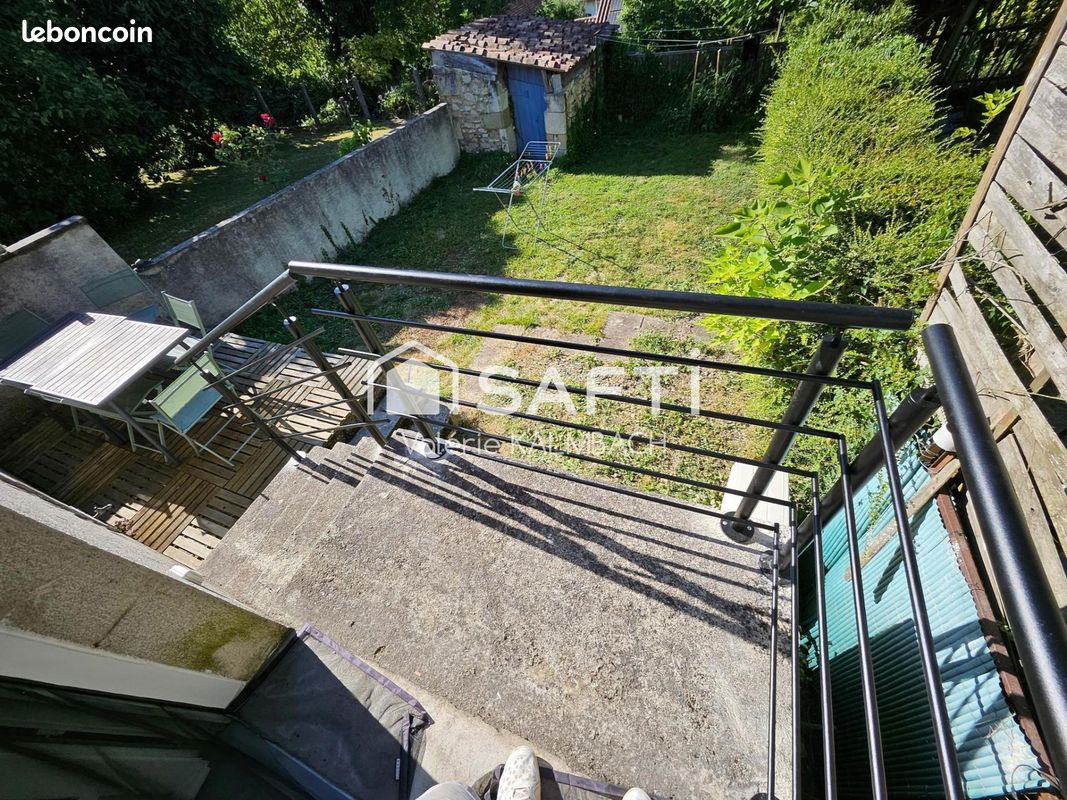 Maison 4 pièces 110 m² · à Bourg-Charente · 110 m² · 165 000 €
