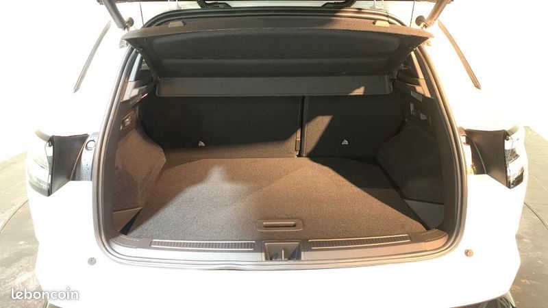 Renault Austral 1.2 E-Tech full hybrid 200ch esprit Alpine - 26 (image 14)