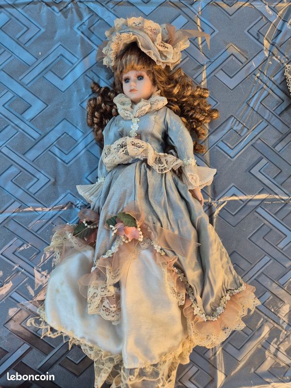 Poupée porcelaine (image 7)