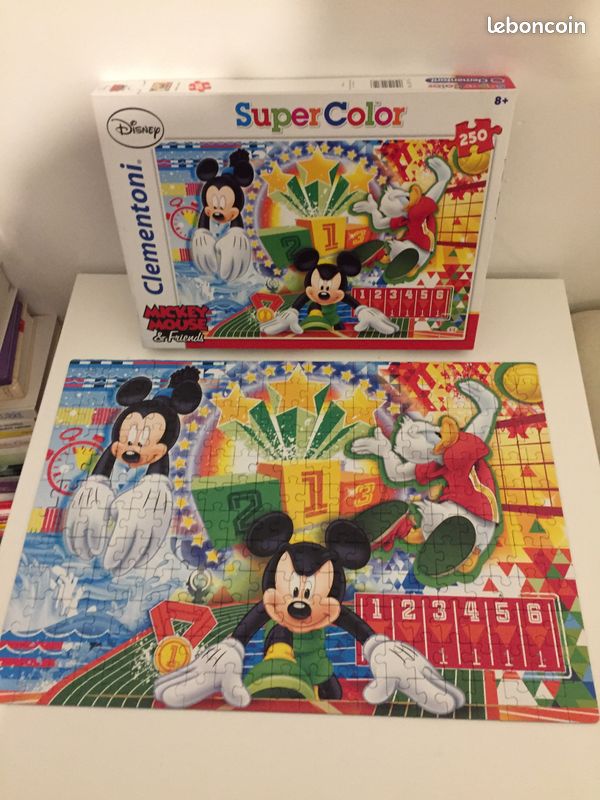 Puzzle Mickey mouse & friends 250 pièces (image 1)