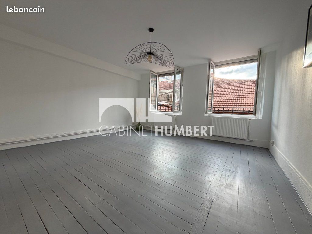 Appartement 2 pièces 52 m² · à Saint-Étienne · 52 m² · 60 000 €