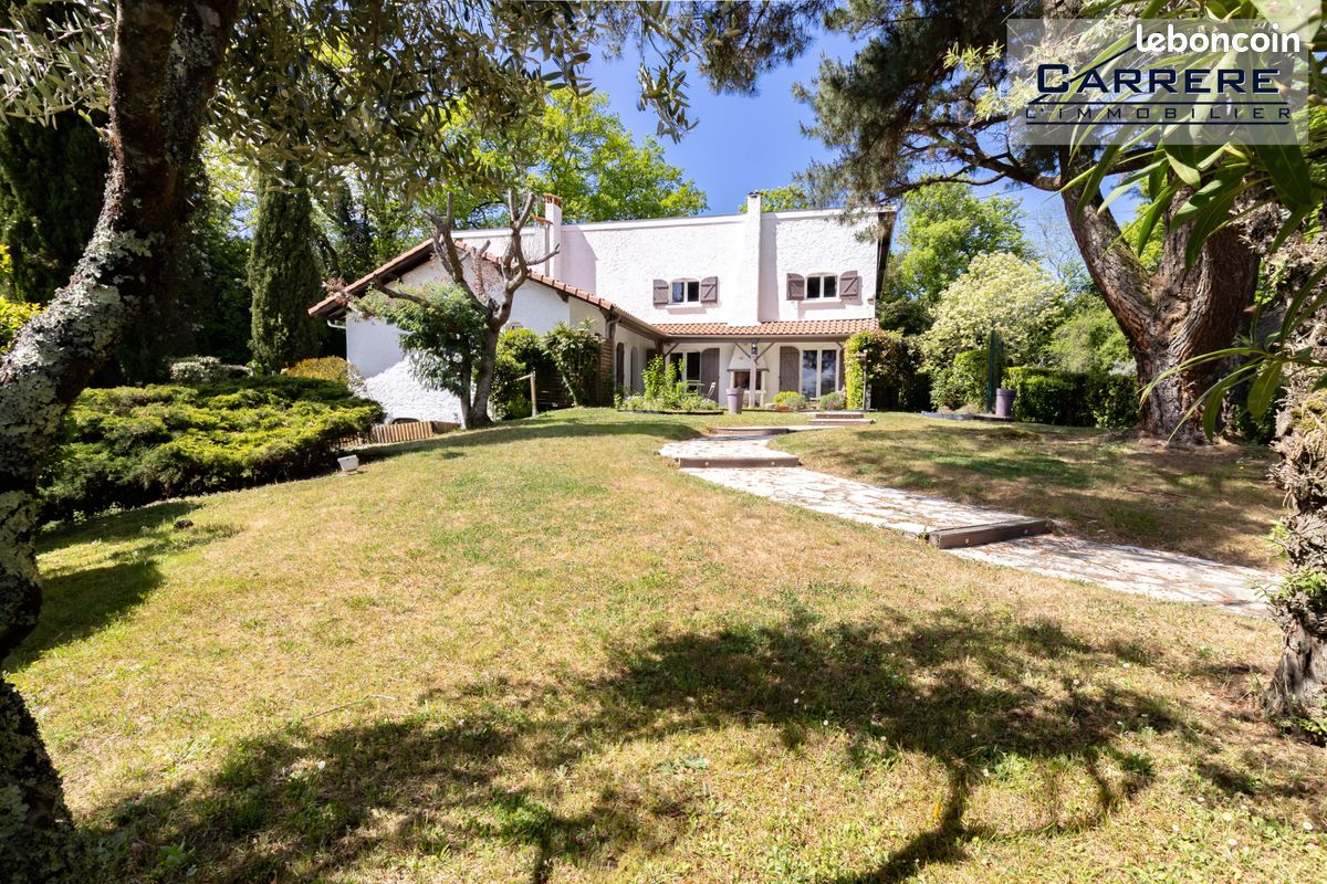Maison 6 pièces 210 m² · à Latresne · 210 m² · 519 000 €