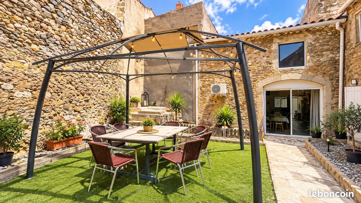 Maison 7 pièces 316 m² · à Azille · 316 m² · 185 000 €