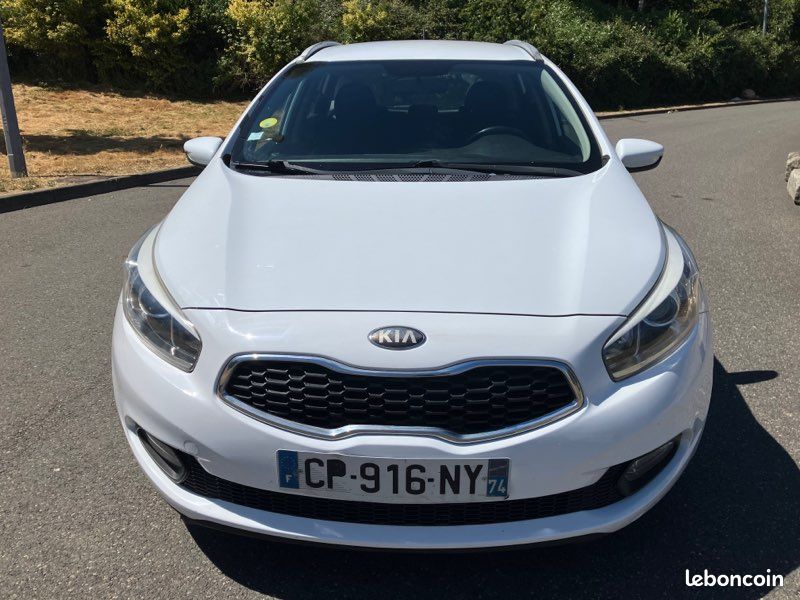 Kia ceed sw 1.6 crdi 110 ch (image 3)