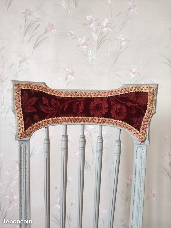 Chaise en velours bordeaux (image 7)