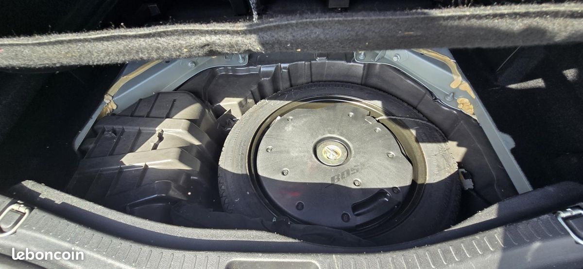 Renault Scénic IV dCi 160 Energy EDC Intens BOITE AUTO ATTELAGE (image 38)