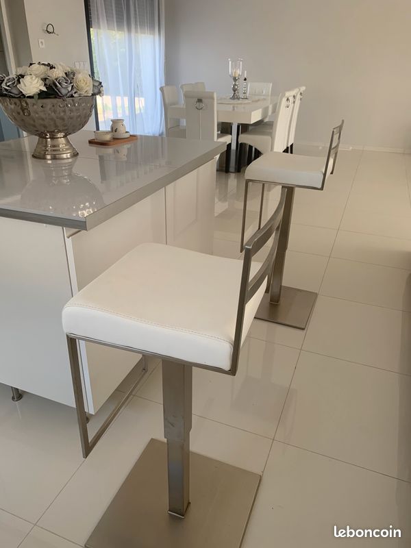 Chaises hautes (image 3)