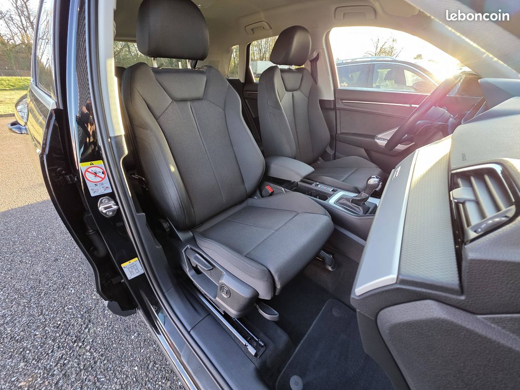 AUDI Q3 35 TDI 150 ch S tronic 7 Advanced (image 18)