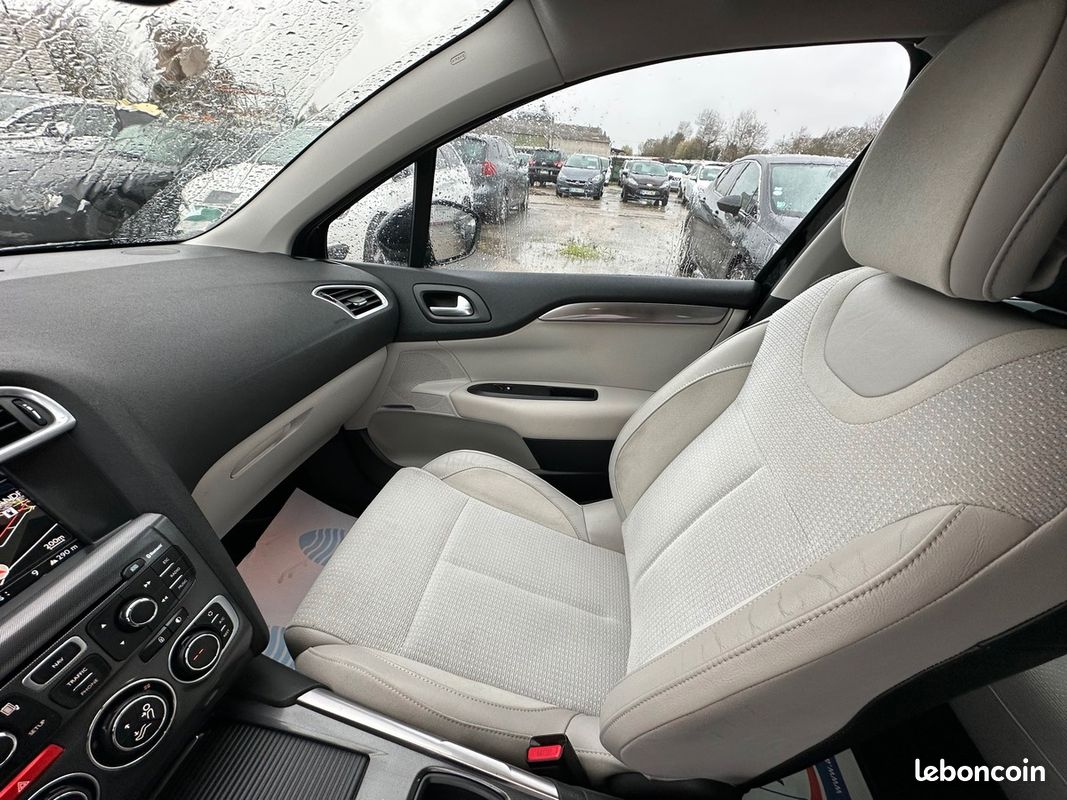 Citroën C4 1.6 155Ch Exclusive / Moteur à chaine de distribution (image 9)