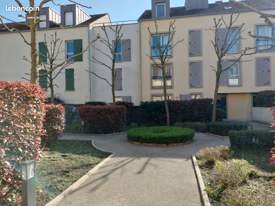 Appartement 2 pièces 47 m² · à Rambouillet · 47 m² · 1 050 €
