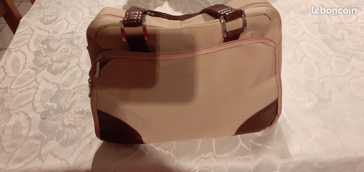 Sac a mains (image 1)