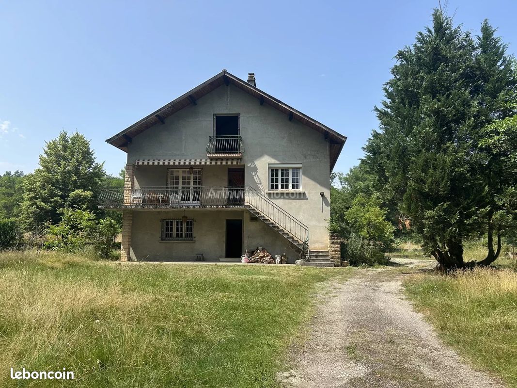 Maison 6 pièces 168 m² · à Saint-Victor-de-Morestel · 168 m² · 255 000 €
