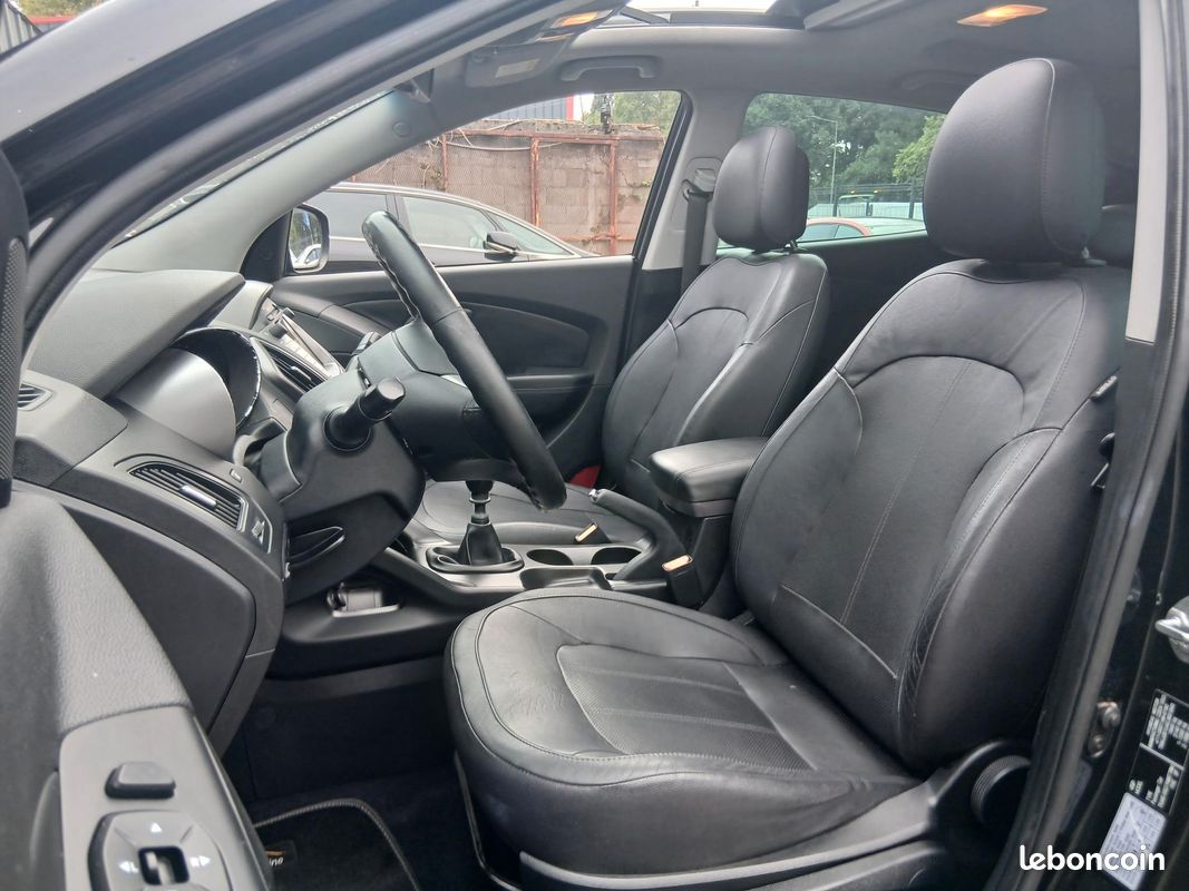Hyundai ix35 1l7 crdi 115cv pack premium limited (image 6)