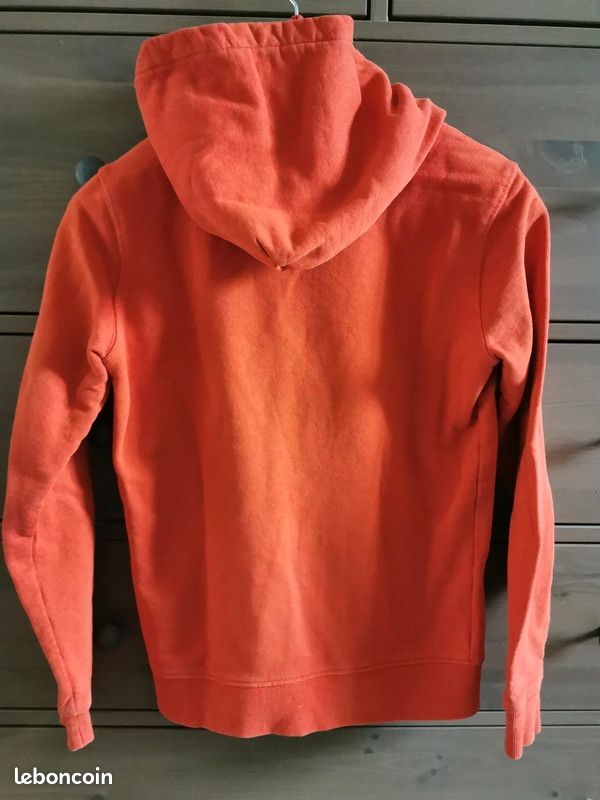 Borneobulletin Com Sweat A Capuche Orange Fluo Sweat Shirt Pull