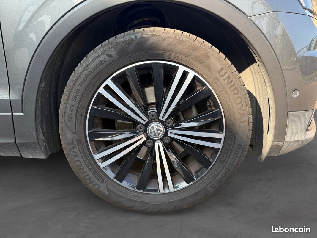 VOLKSWAGEN Tiguan 2.0 TDI 150ch Carat Toit Ouvrant Hayon Electrique Garantie 12 mois (image 15)