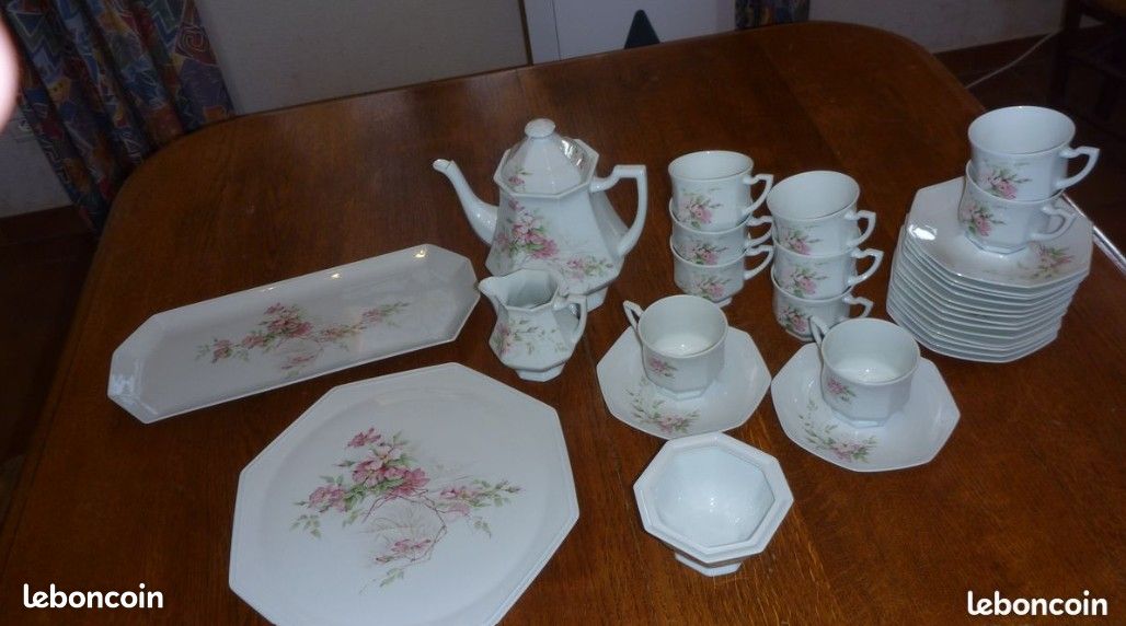 Superbe service à café ou à thé en porcelaine de Limoges (image 1)