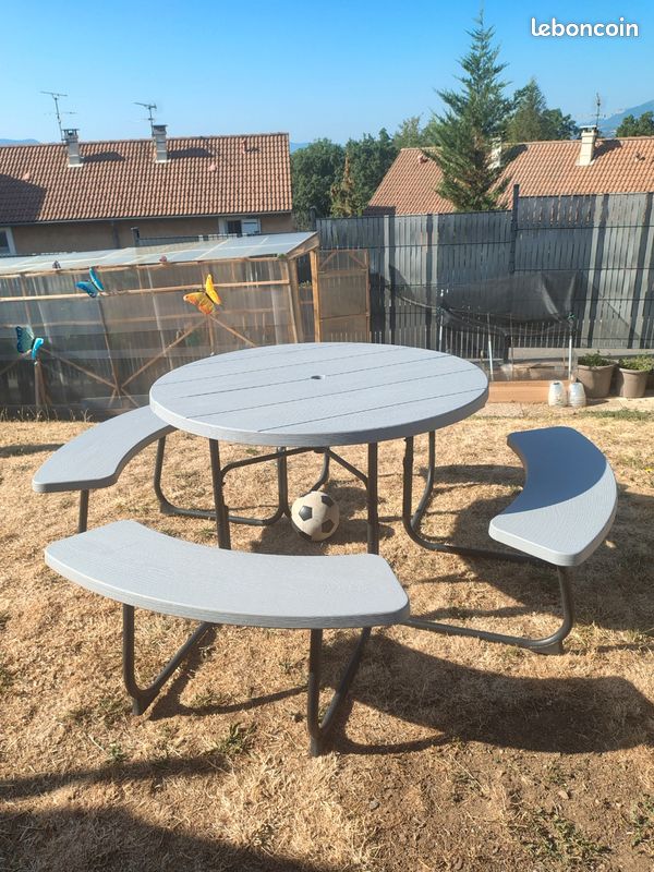 Table de jardin (image 4)