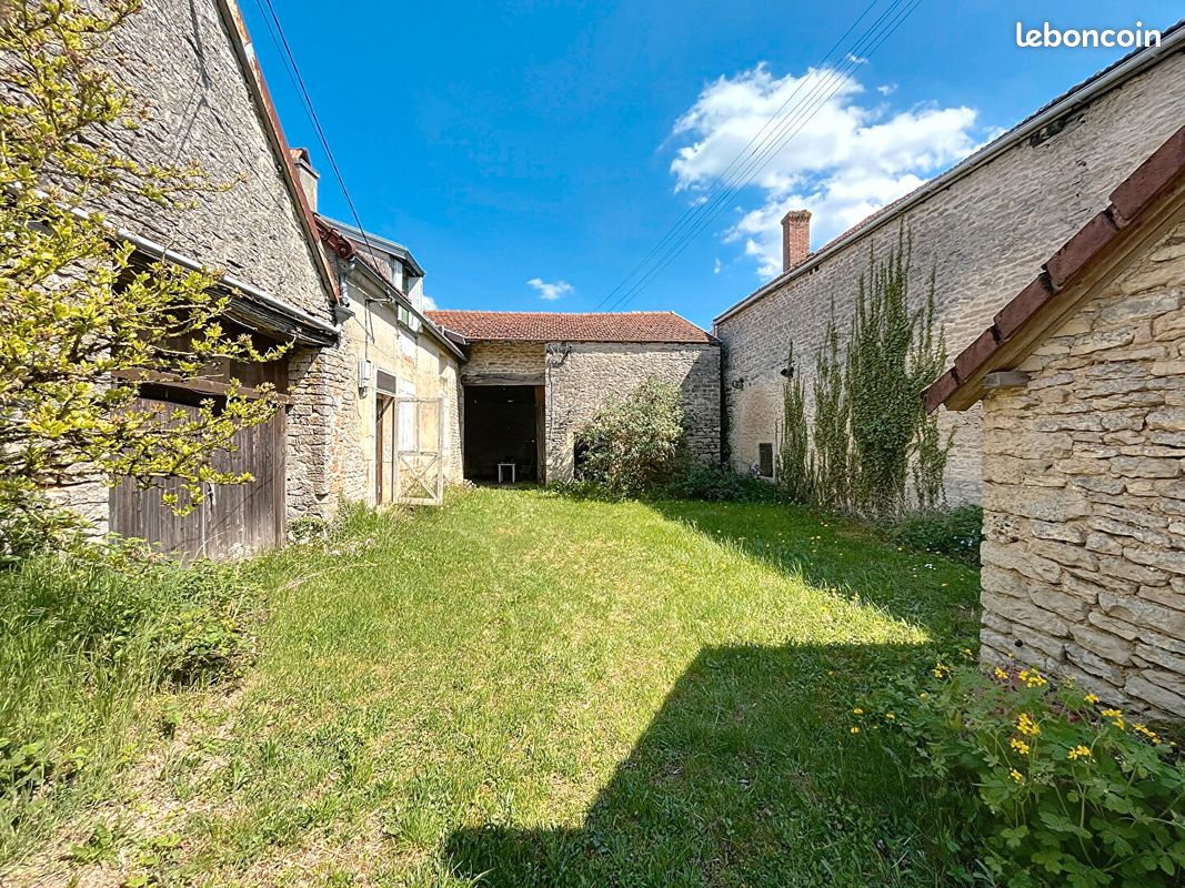 Maison 3 pièces 47 m² · à Fraignot-Et-Vesvrotte · 47 m² · 42 500 €