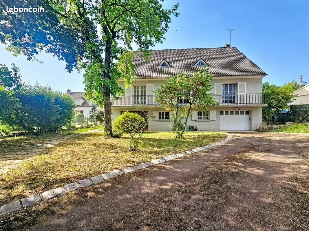 Maison 8 pièces 275 m² · à Provins · 275 m² · 398 000 €