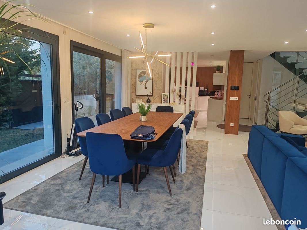 Maison 7 pièces 180 m² · à Sainte-Geneviève-des-Bois · 180 m² · 800 000 €