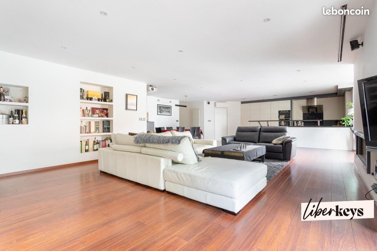 Appartement 4 pièces 165 m² · à Hem · 165 m² · 380 000 €