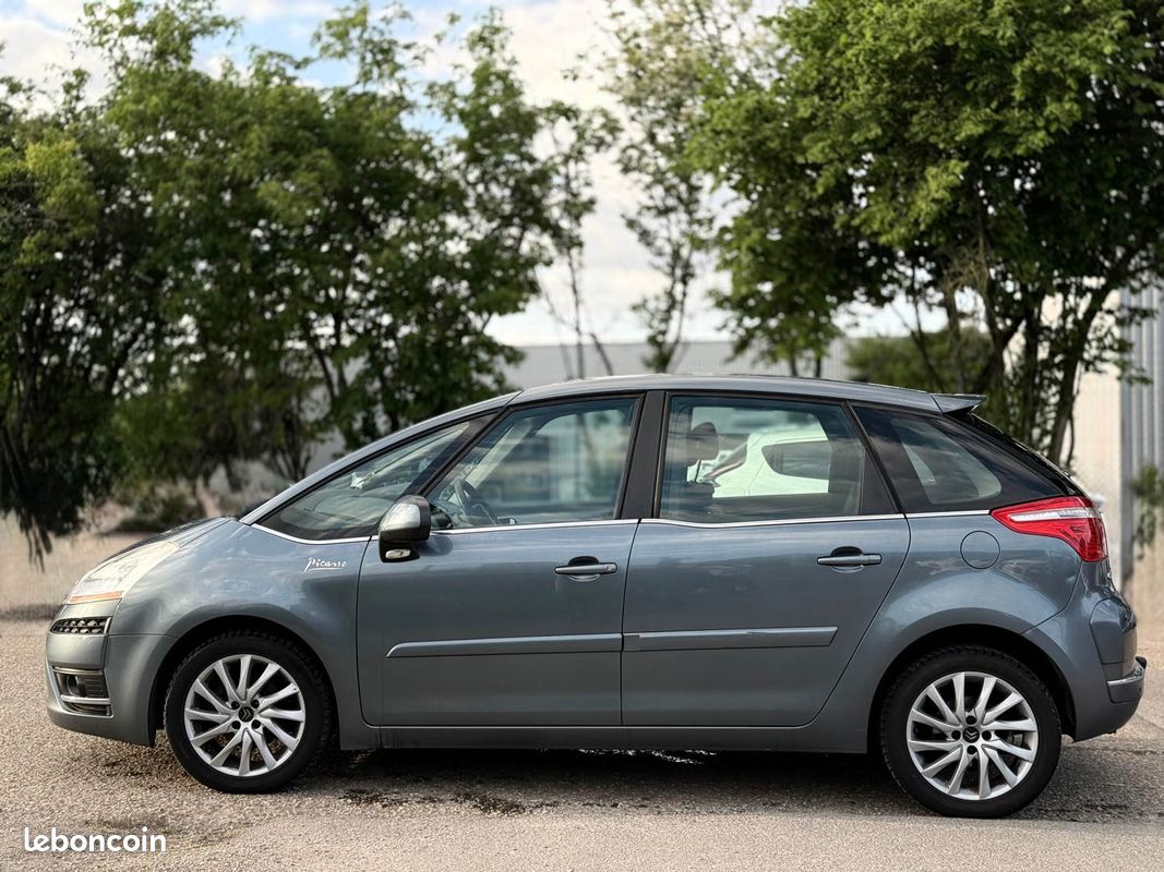 Citroën C4 Picasso 1.6 HDi 110ch Pack Dynamique - Clim - Régulateur - Révisée & Garantie 6 mois (image 8)