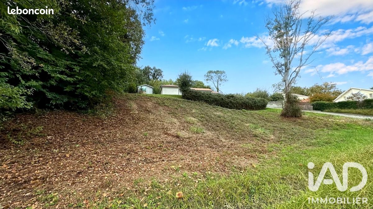 Terrain 868 m² · à Saint-Martin-de-Seignanx · 868 m² · 185 000 €