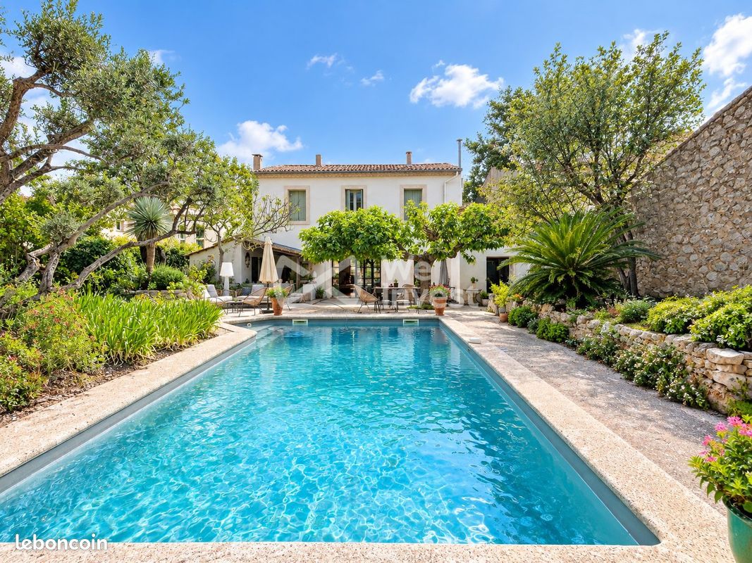 Maison 7 pièces 230 m² · à Grabels · 230 m² · 990 000 €