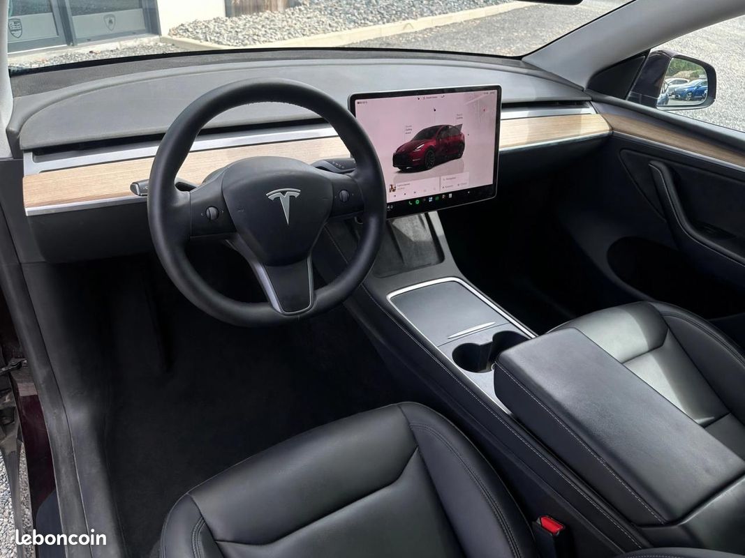 TESLA MODEL Y AWD Performance PH1 - GARANTIE CONSTRUCTEUR (image 12)