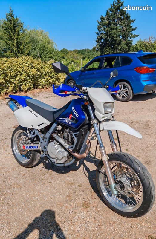 Suzuki DR 650 SE (image 1)
