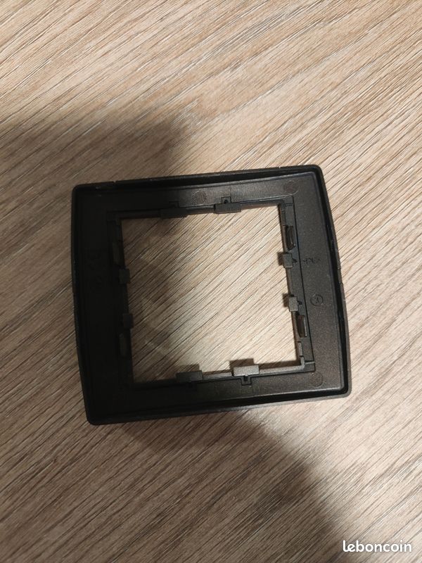 Hager kallysta plaque auburn wk481 - Bricolage
