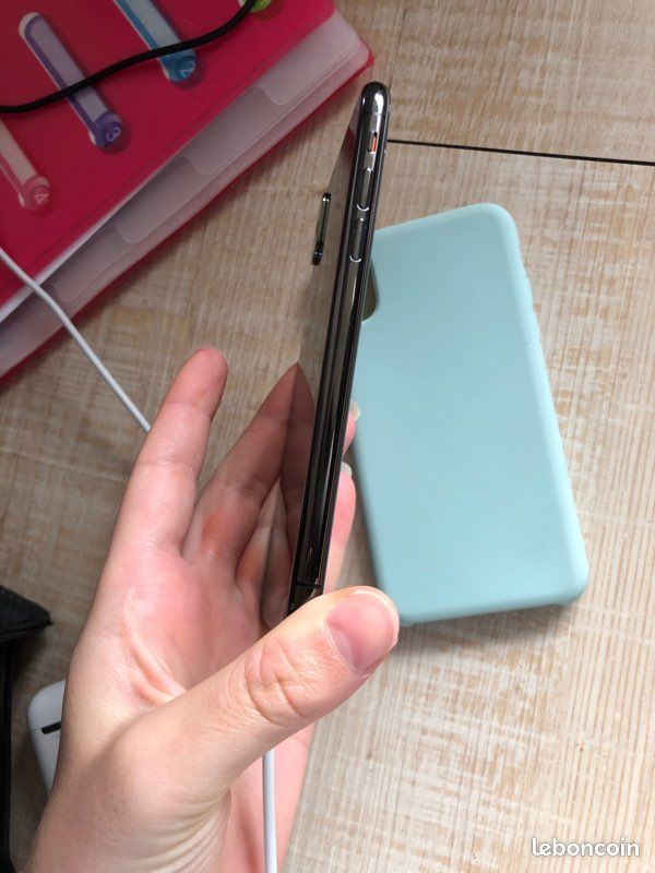IPhone X (image 1)
