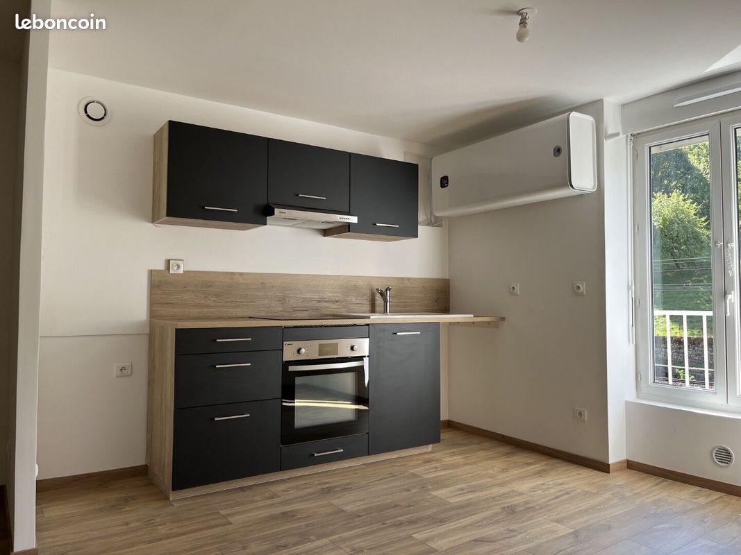 Appartement 2 pièces 52 m² · à Saint-Rambert-en-Bugey · 52 m² · 530 €/mois