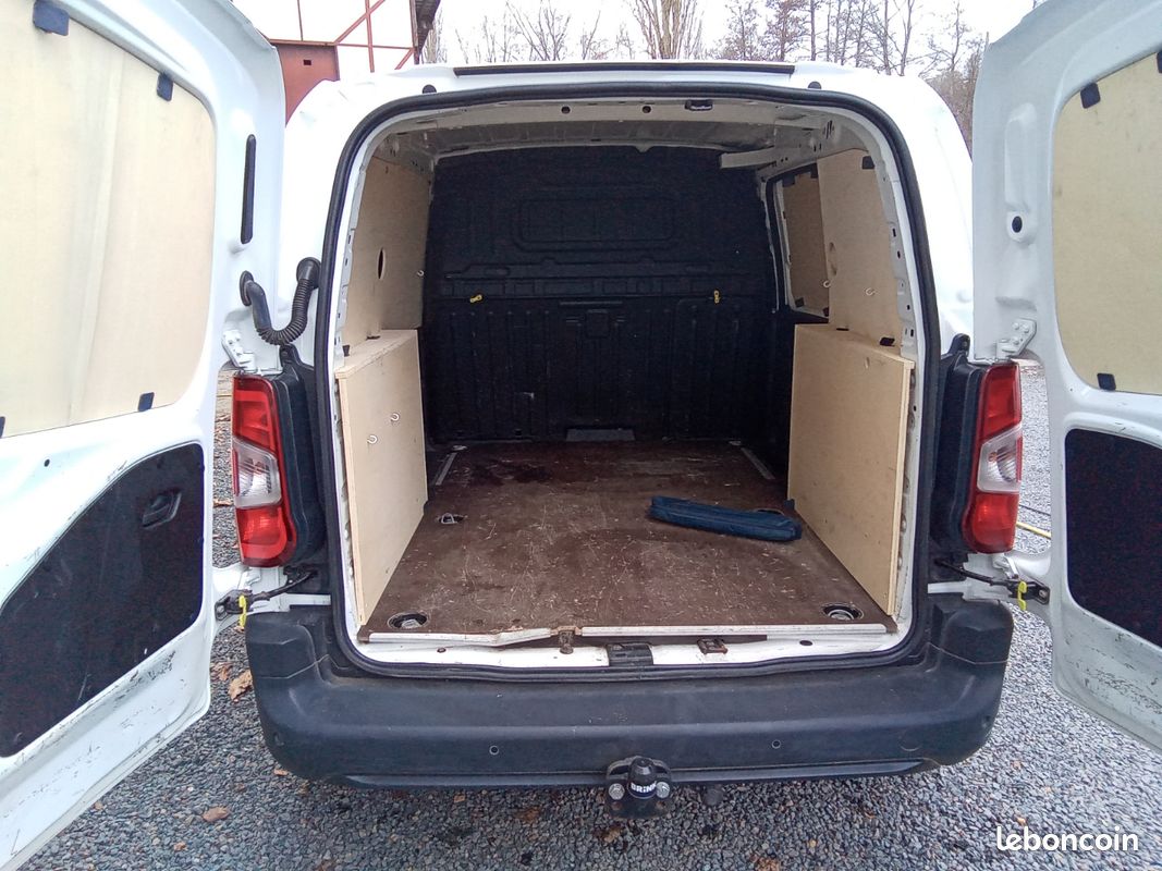 Peugeot Partner 1,5 bluehdi 102cv (image 4)