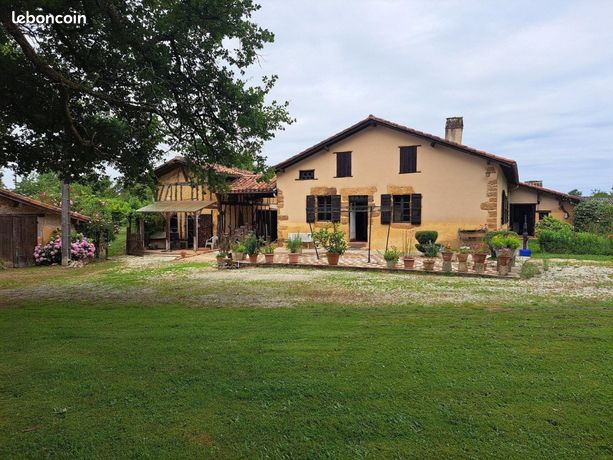 Propriété 7 pièces 157 m²