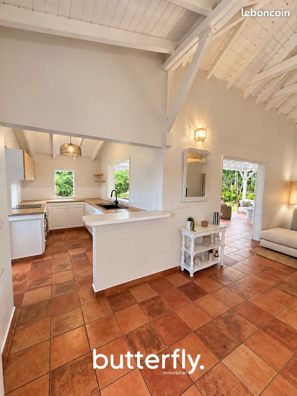 Maison 4 pièces 87 m² · au Moule · 87 m² · 435 000 €