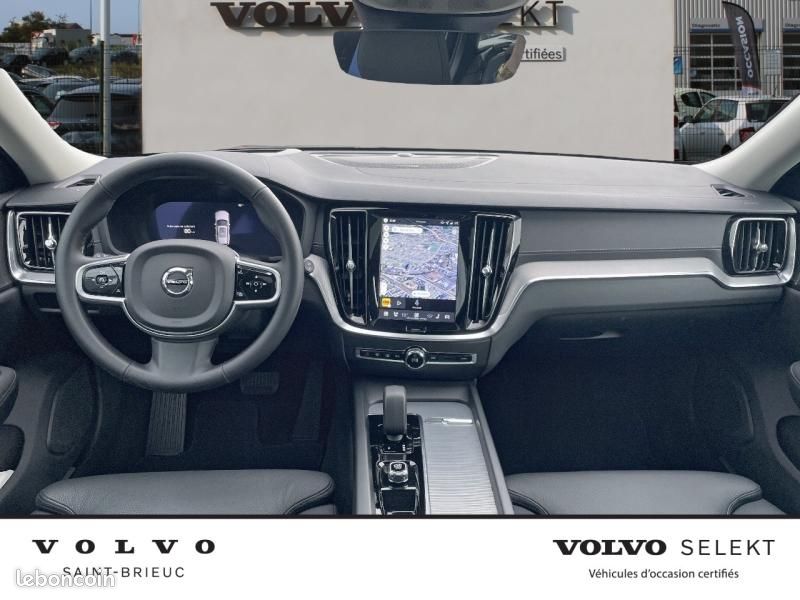 Volvo V60 B4 197ch Ultra Style Dark DCT 7 (image 5)
