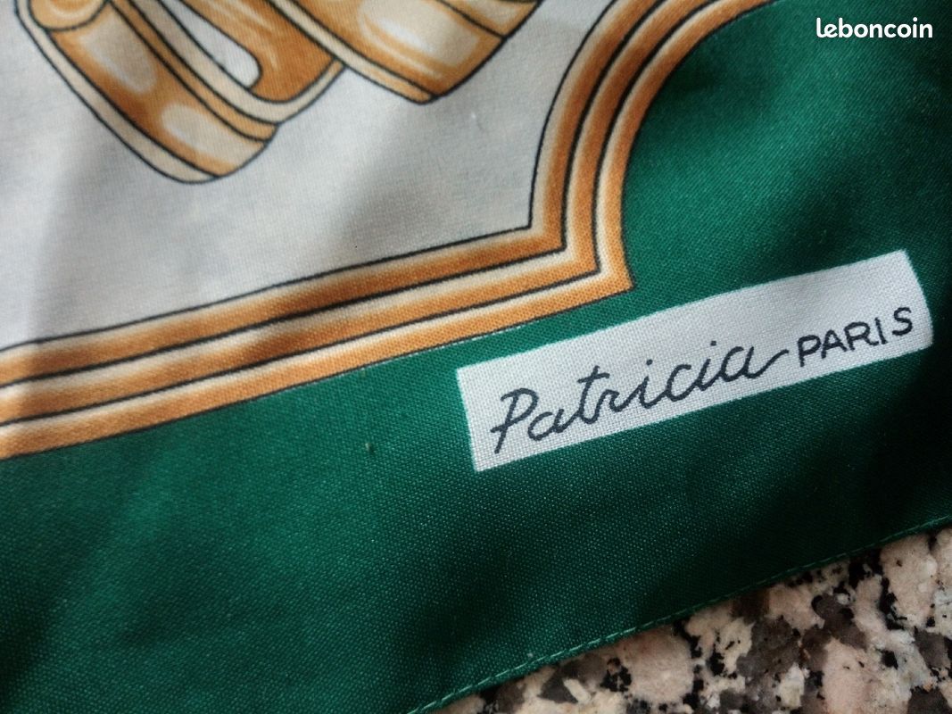 Foulard vert (image 3)