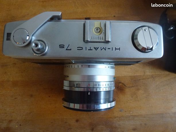Vintage Minolta Hi-Matic E 35 mm avec Rokkor QF 40 mm f1:1.7 Objectif Seiko Obturateur - Canada