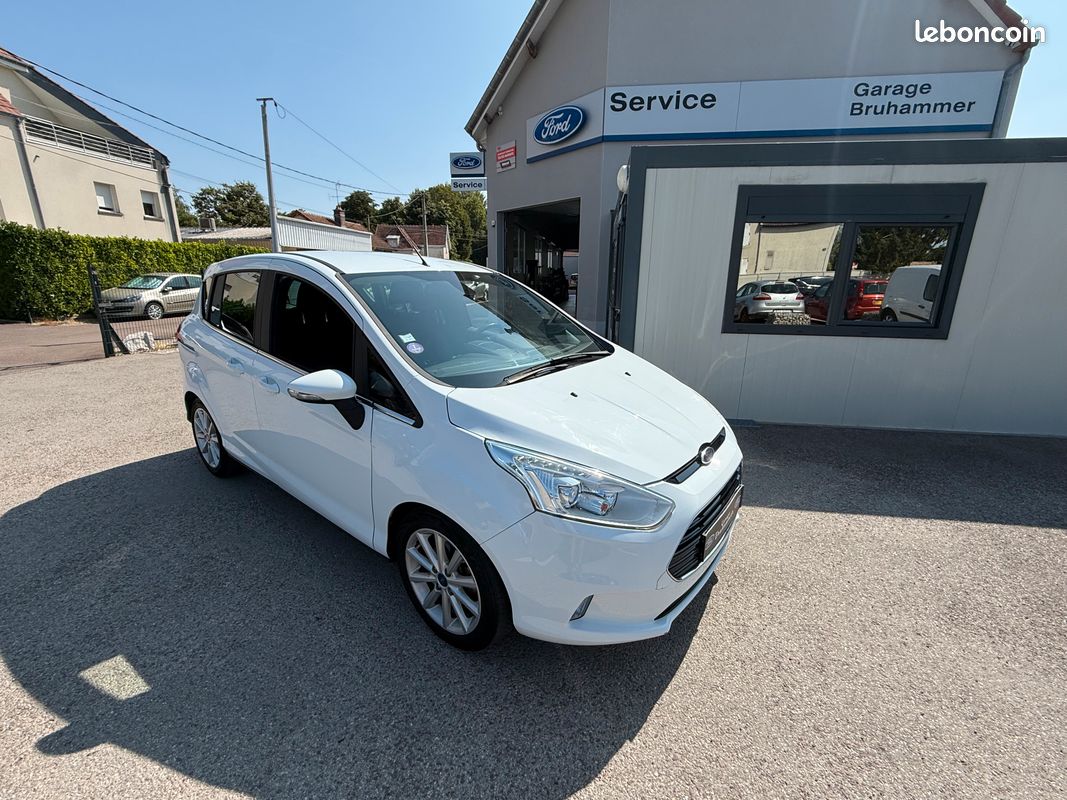 FORD B-MAX 1.0 EcoBoost 100ch Titanium S&S régulateur / Aide au stationnent / GPS / Clim Auto (image 1)