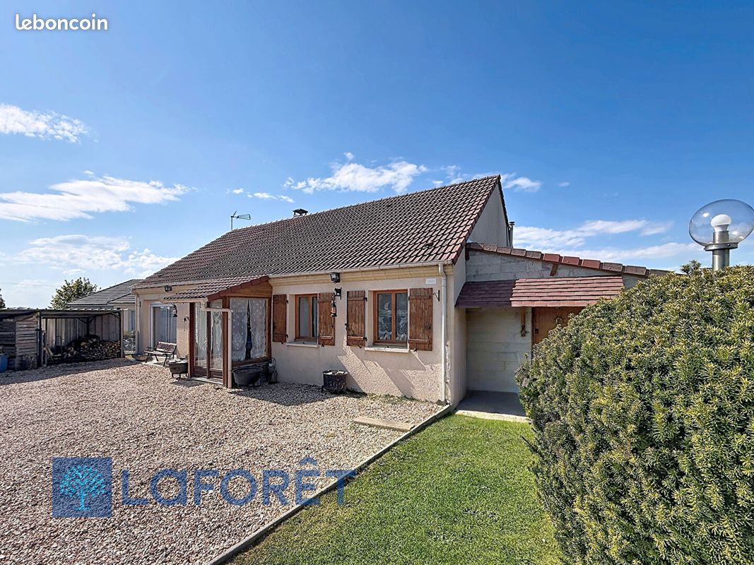 Maison 5 pièces 97 m² · à La Croisille · 97 m² · 199 000 €