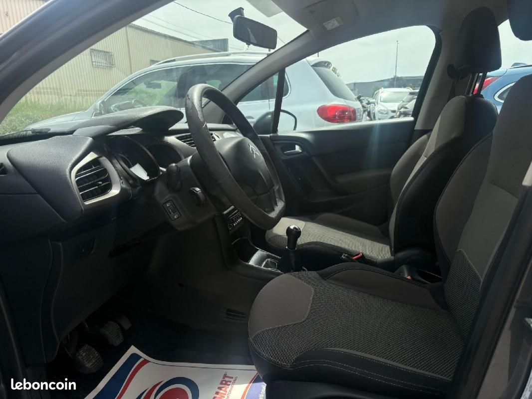 Citroën C3 PureTech 82 Attraction (image 5)