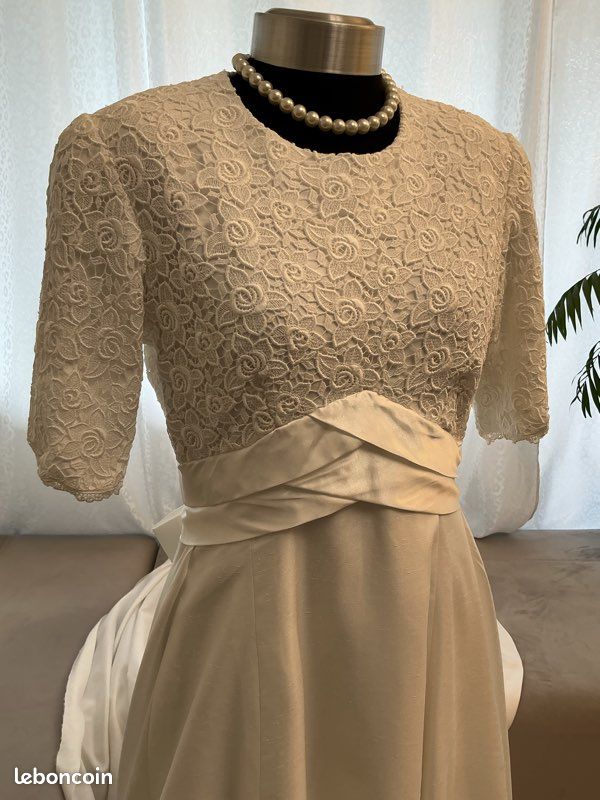 Robe de mariée vintage avec jupon et voile 38/42 (image 5)