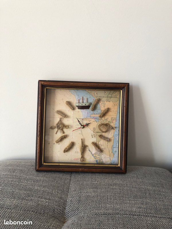 Horloge murale en bois (image 1)